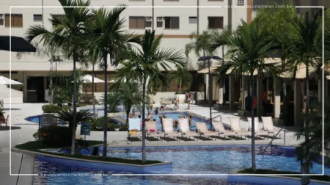 Recepção 24 Horas no Boulevard Suite Hotel